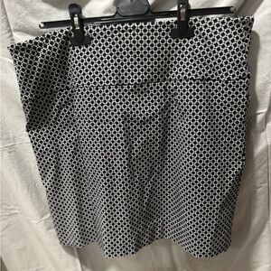 Black and White Patterned Women's Skort